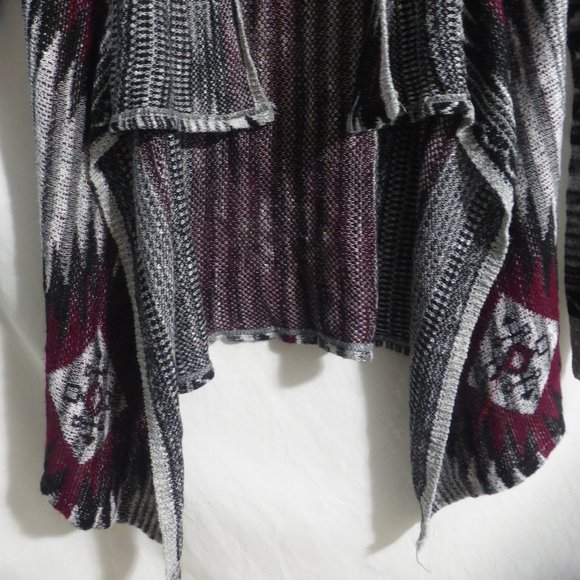 CLOSET SPACE, size medium, aztec design, open front long sleeve cardigan, BNWOT - Picture 8 of 15